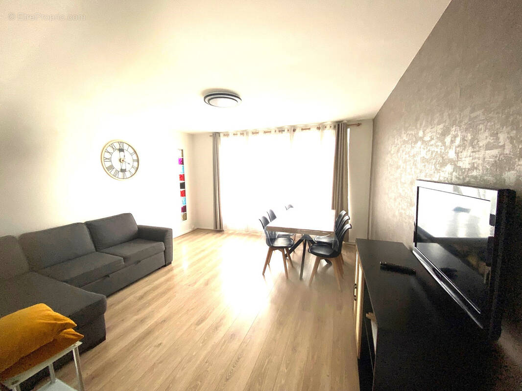 Appartement à EPINAY-SUR-SEINE