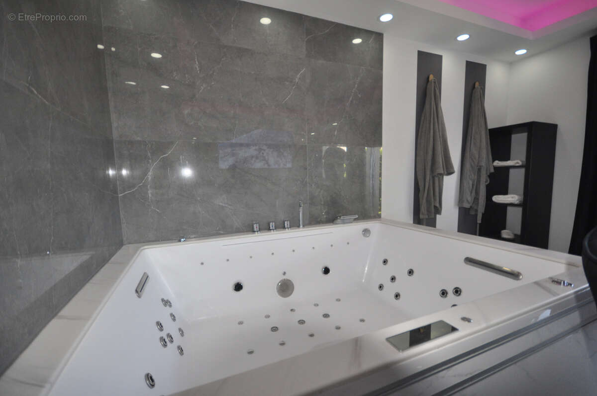 Appartement à COLOMIERS