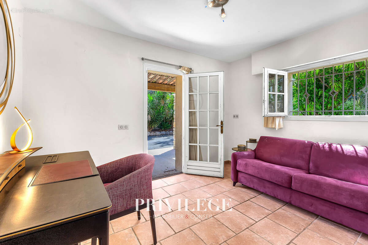 Maison à MOUGINS