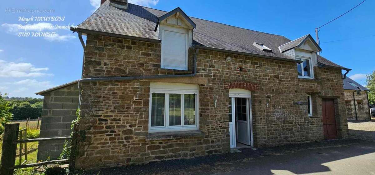 Maison à SAINT-HILAIRE-DU-HARCOUET