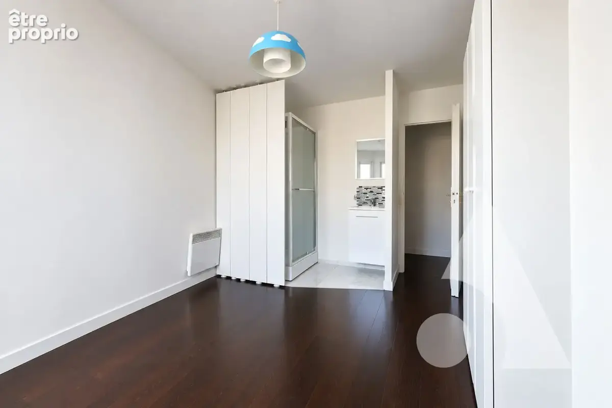 Appartement F3 avec balcon + place de parking PMR - photo 8