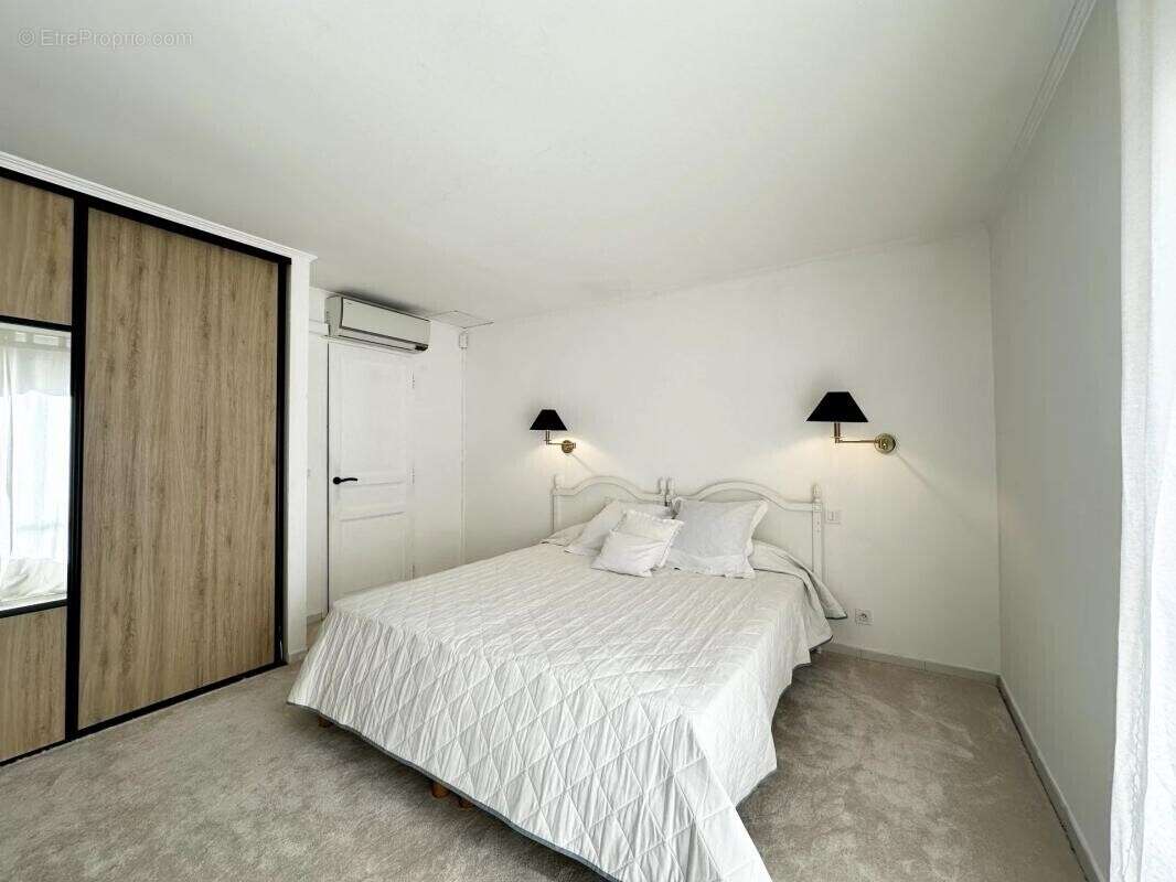 Maison à LES ANGLES