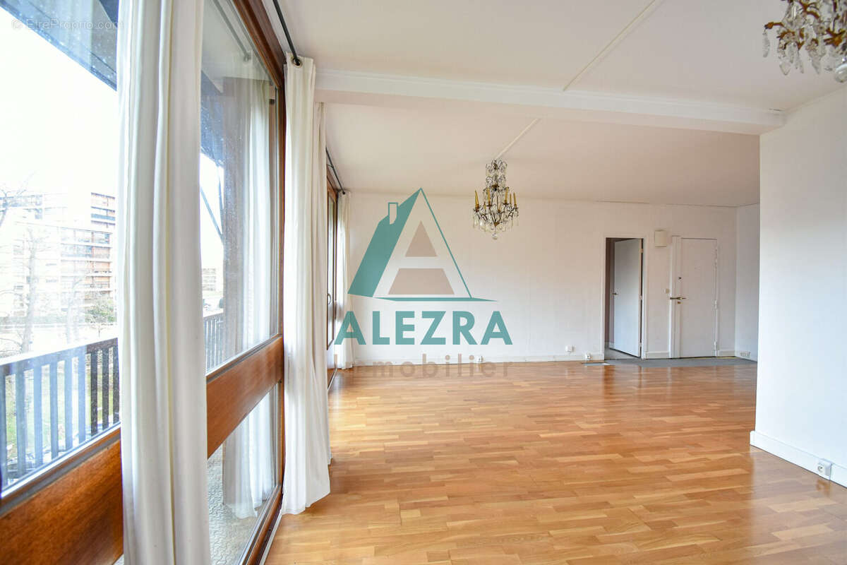 Appartement à LA CELLE-SAINT-CLOUD