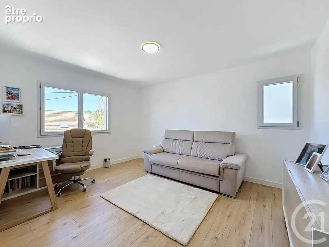 Maison 5 pièces 138 m² à vendre à Saint-Denis-En-Val (45560) - photo 8