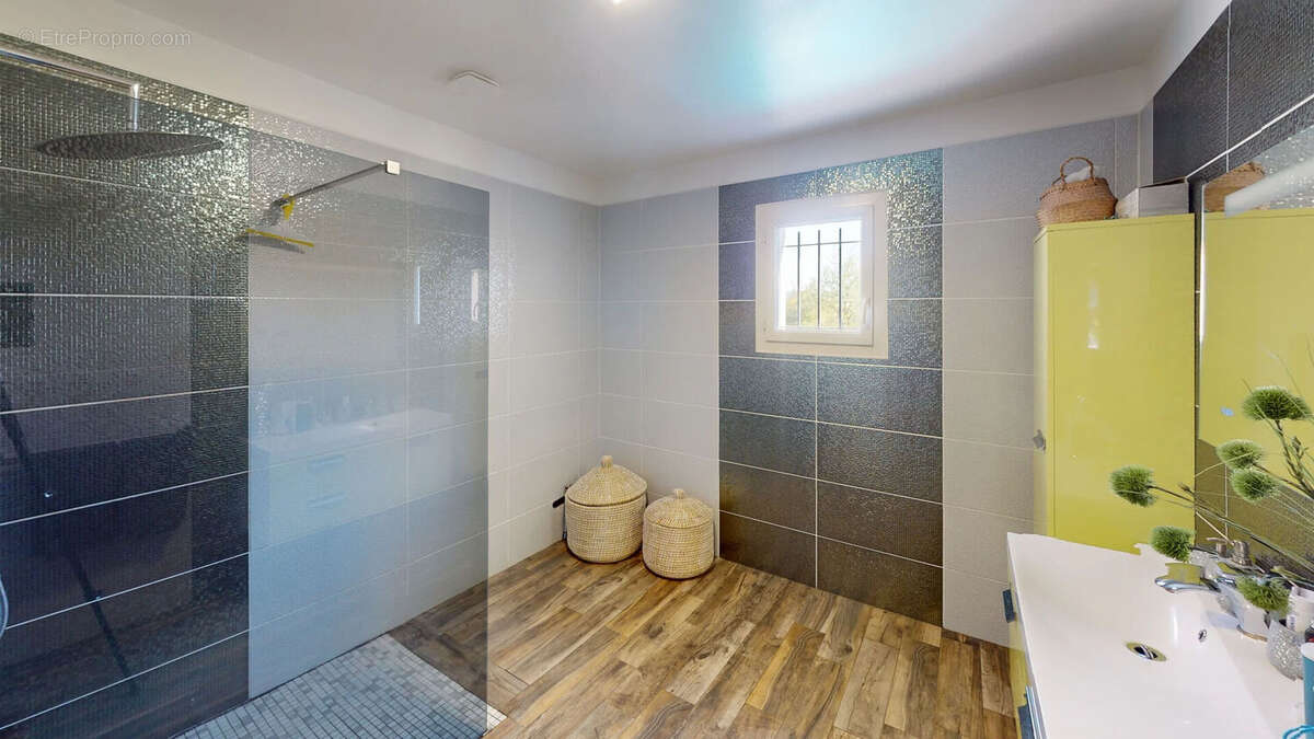 À vendre - Villa contemporaine 155 m² - Quartier Montboucons, Besançon - photo 6