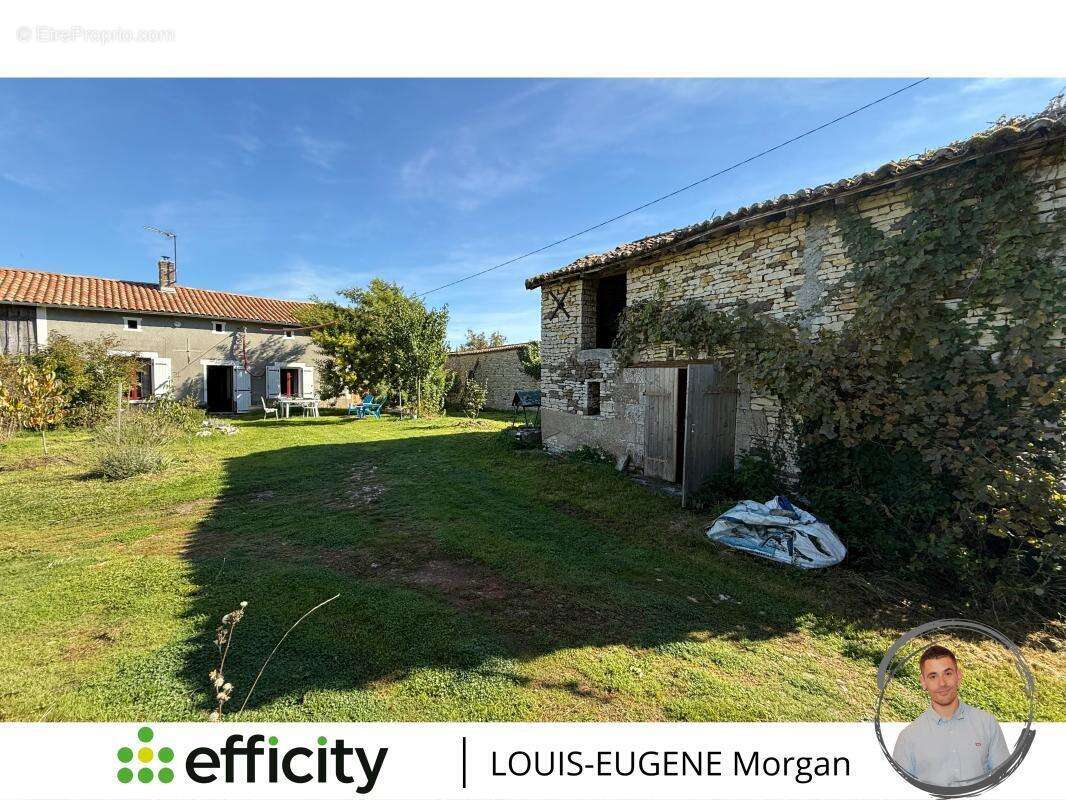 Maison à SAINT-JEAN-DE-SAUVES