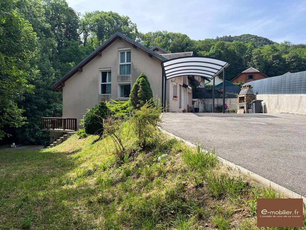 Maison à BARBERAZ