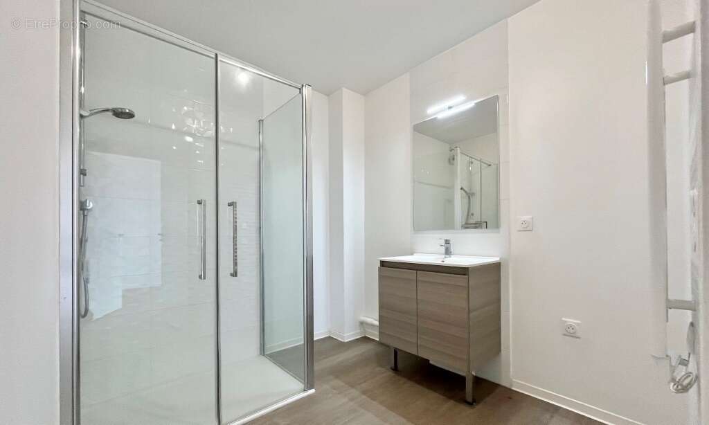 Appartement 61 m² à Drancy  - photo 8