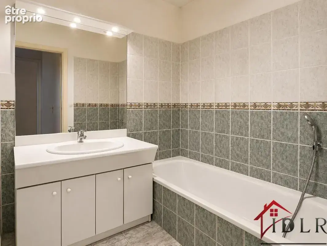 SCHILTIGHEIM   Appartement 3 pièces de 65 m2 avec balcon - photo 7