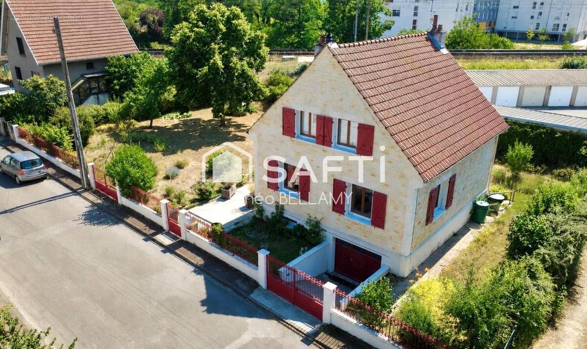 Photo 1 - Maison à LONGVIC