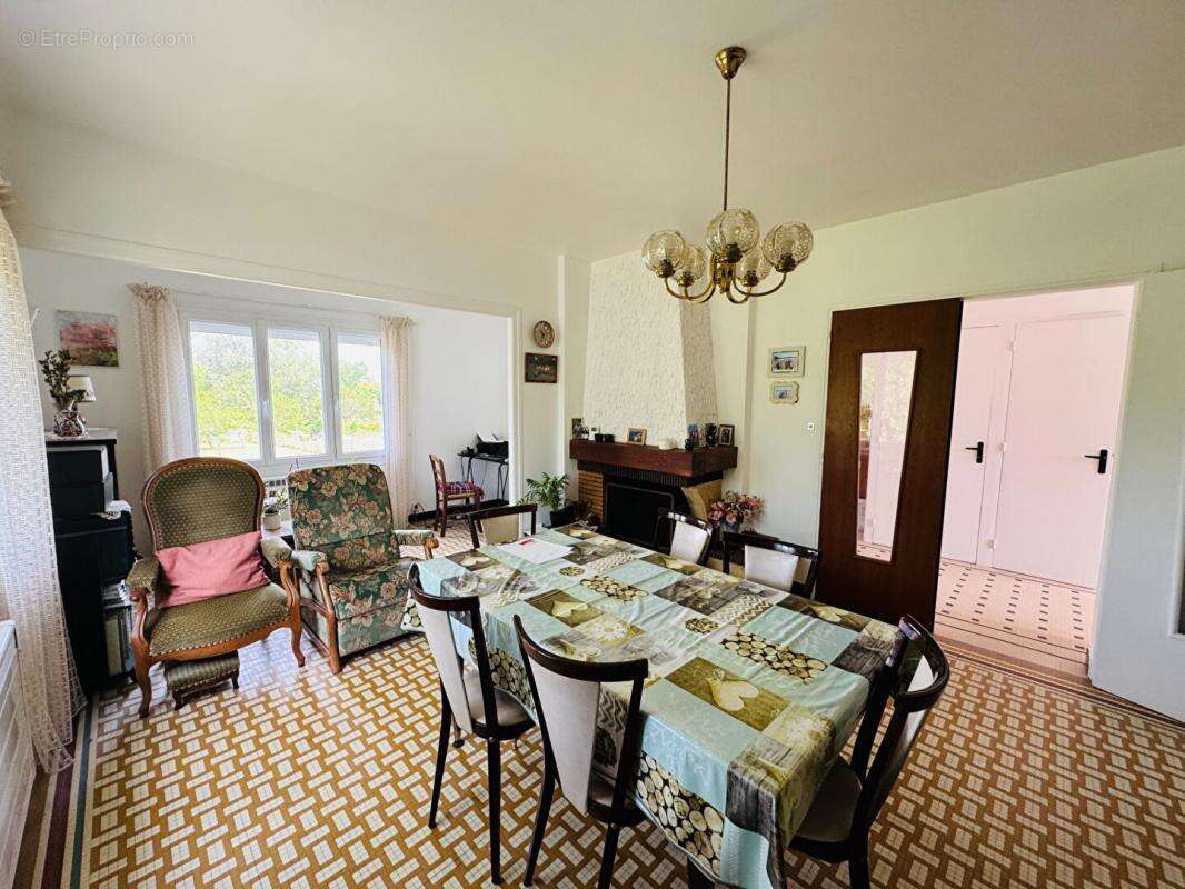 Maison à COSNE-COURS-SUR-LOIRE