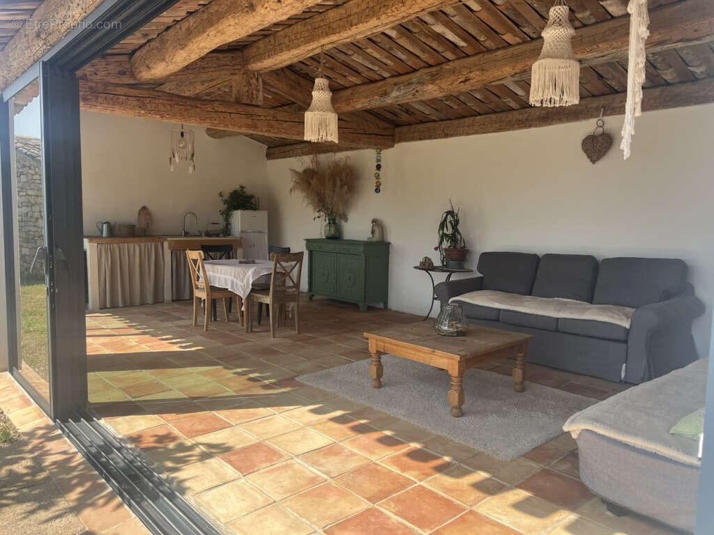 Maison à BESSE-SUR-ISSOLE