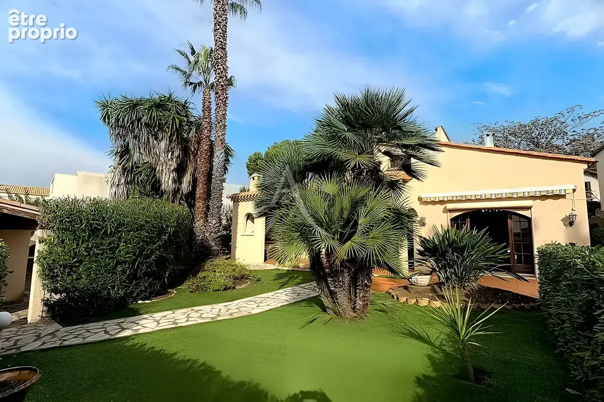 Maison Sète 7 pièces 242 m² + dépendance - photo 6