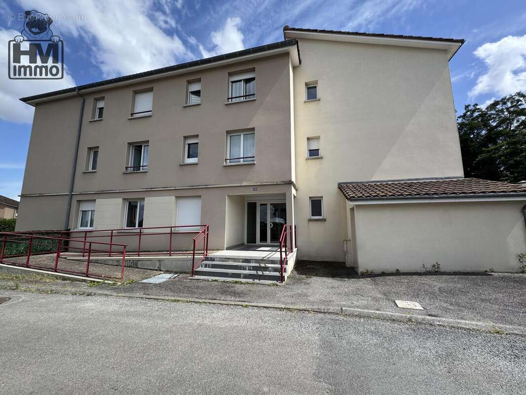 Appartement 64 m² à Limoges  - photo 2