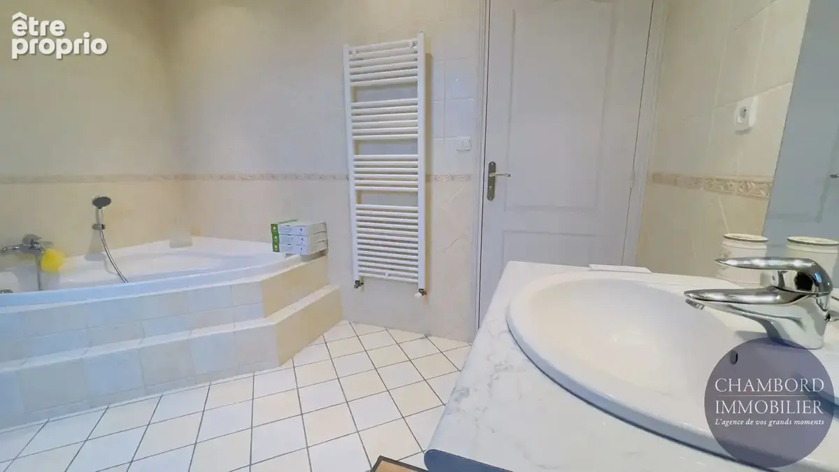 Maison spacieuse  167 m2 - Vineuil - 5 chambres - photo 13
