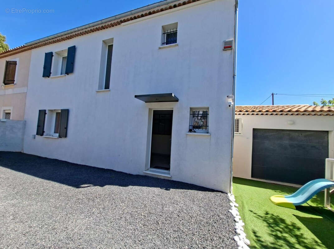 Maison à LE CASTELLET