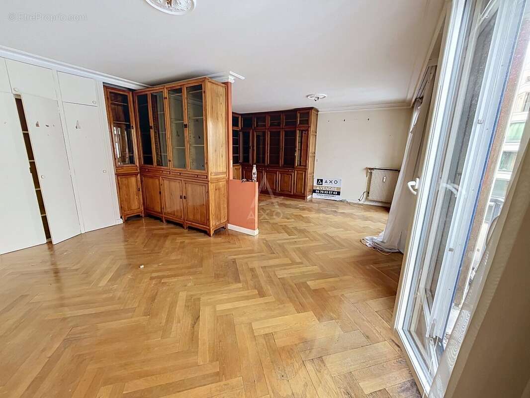 Appartement lumineux de 80,72 m²  Vue dégagée  Fort potentiel d'aménagement - photo 2