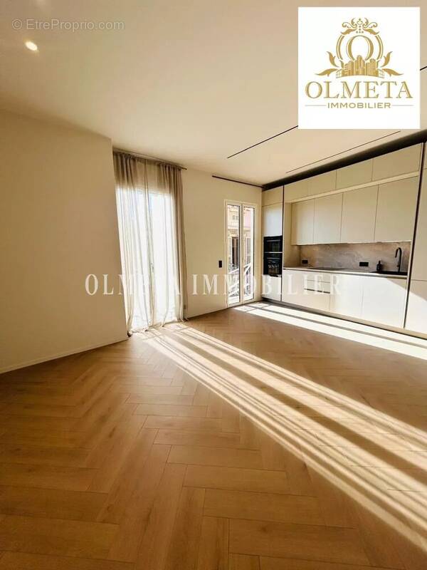 Appartement à BEAUSOLEIL