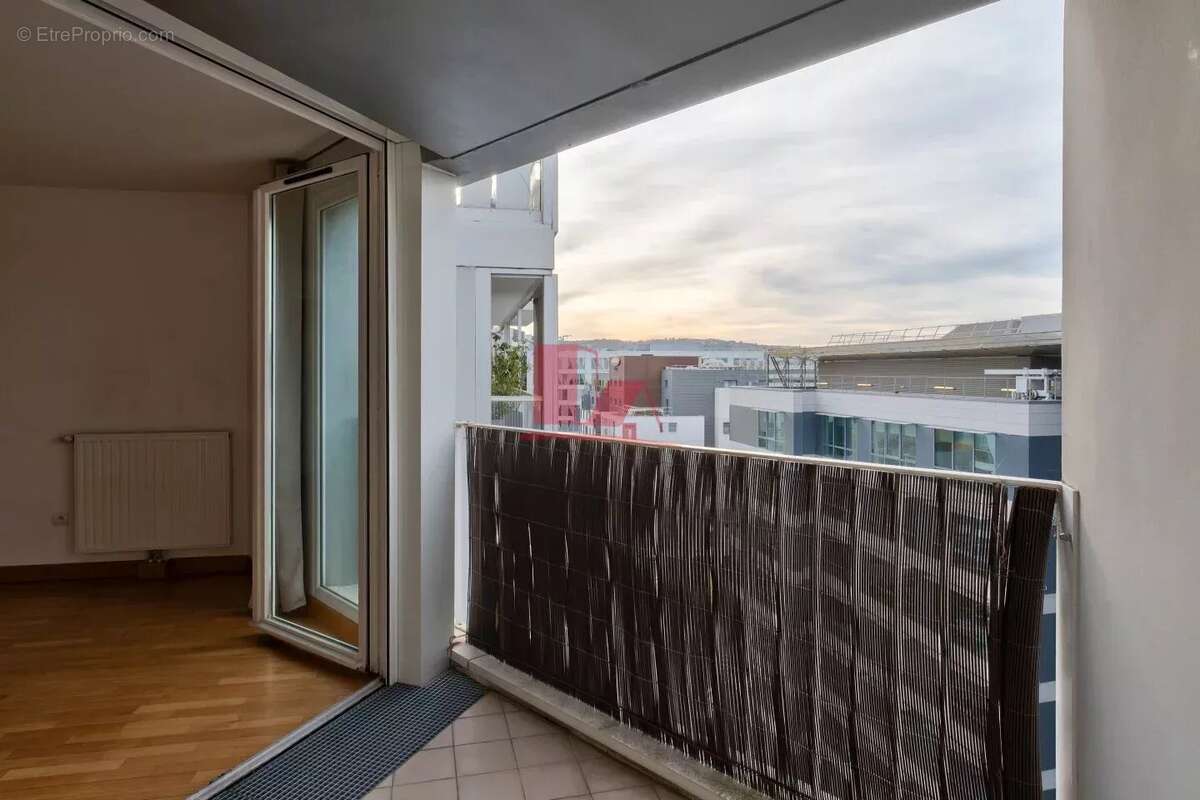 Appartement à ISSY-LES-MOULINEAUX