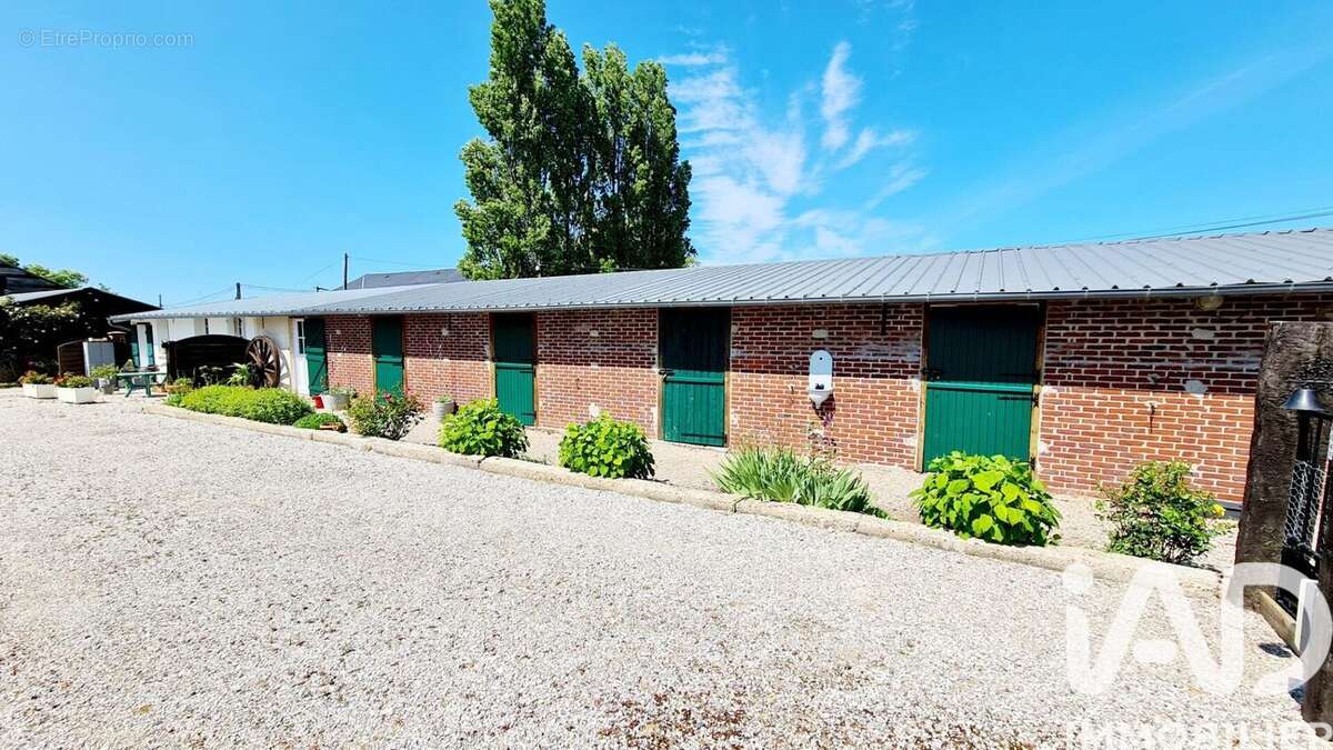 Maison 180 m² à Saint-Gatien-Des-Bois  - photo 6