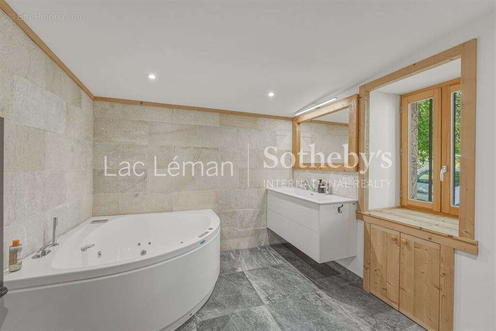 Appartement à HABERE-LULLIN