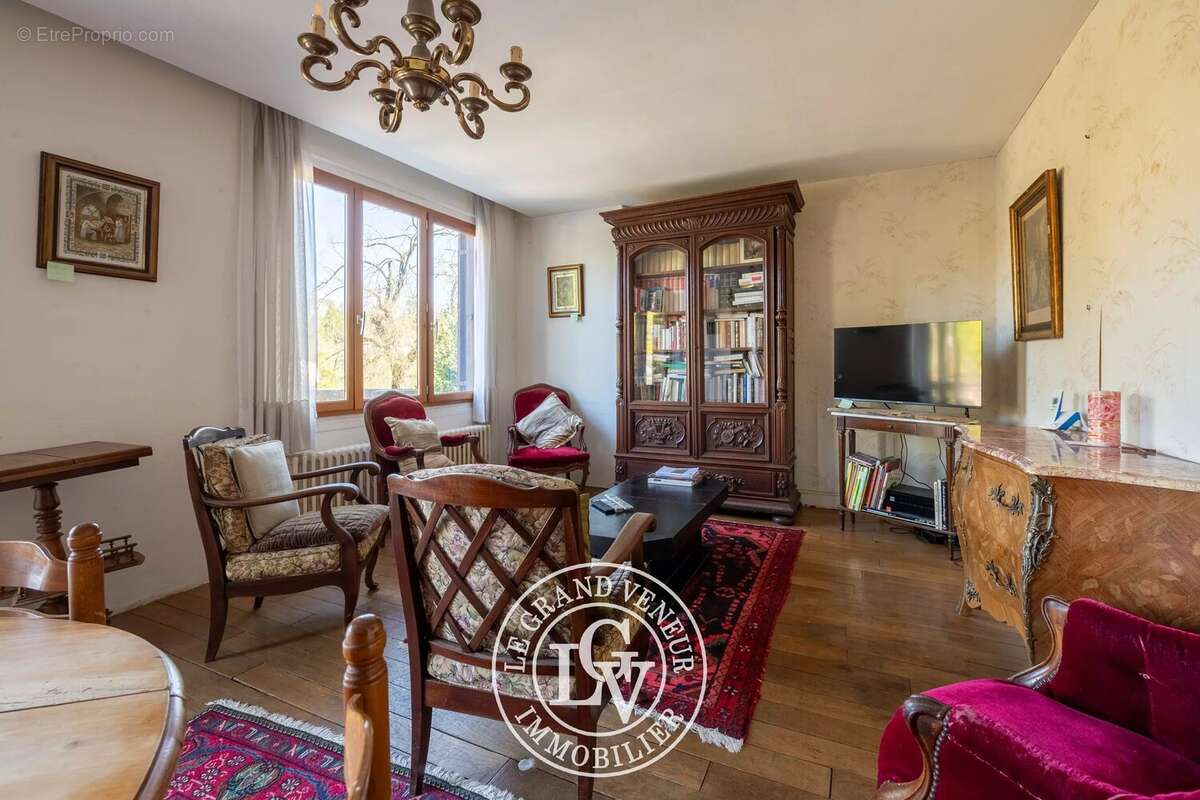 Maison à SAMOIS-SUR-SEINE