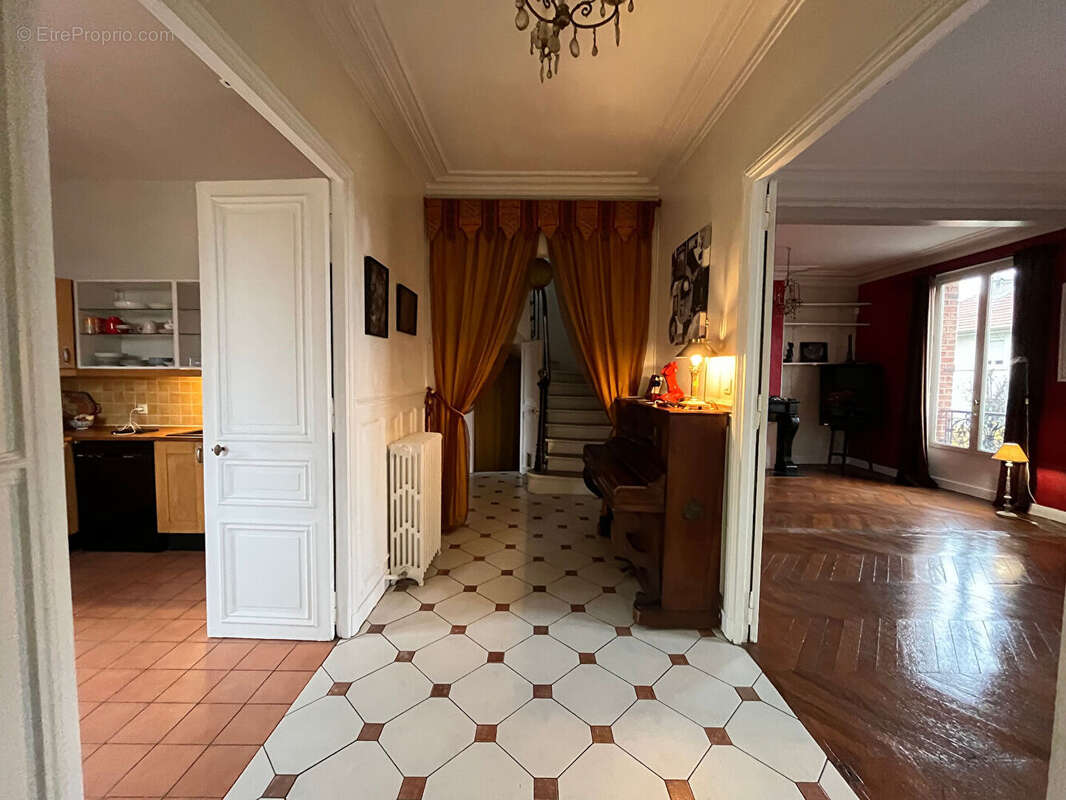 Maison à NEUILLY-PLAISANCE