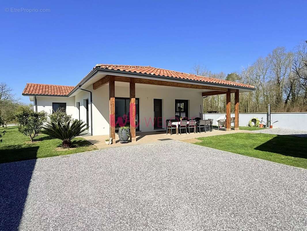 Maison à SAINT-GEOURS-DE-MAREMNE