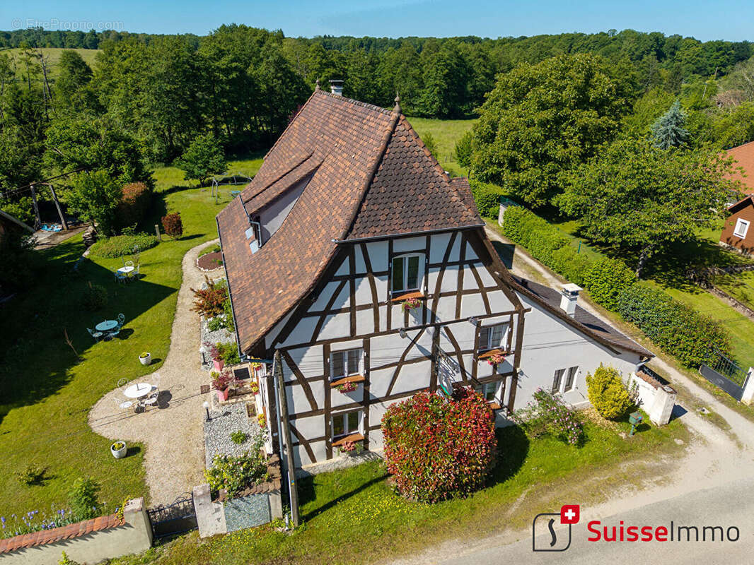 Maison à SUARCE