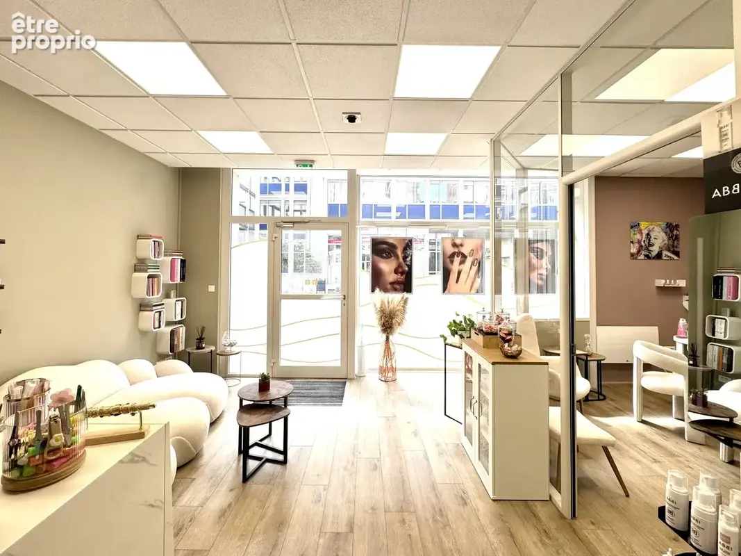 Commerce 58 m² à vendre à Besancon (25000) - photo 2