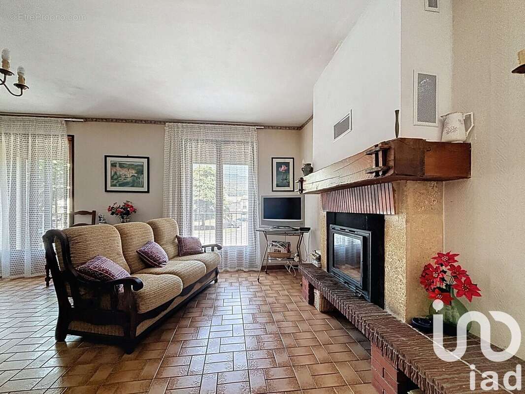 Maison 103 m² à Riols  - photo 6