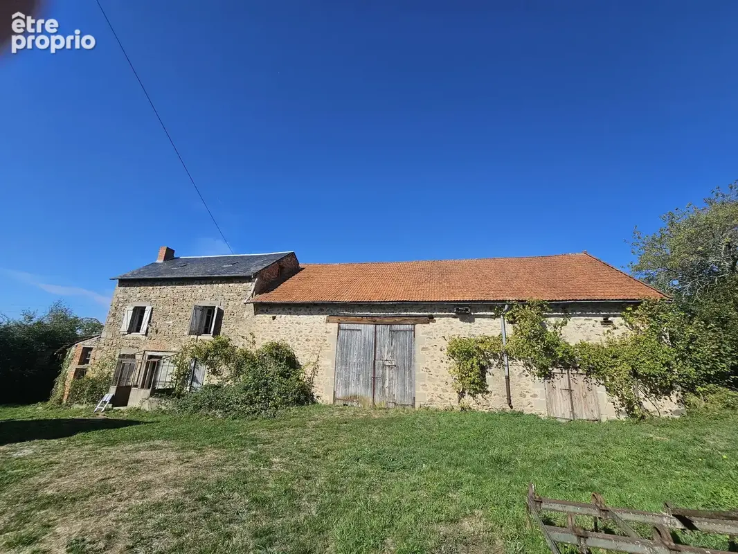 Photo Maison à Busset au prix de 87 000€