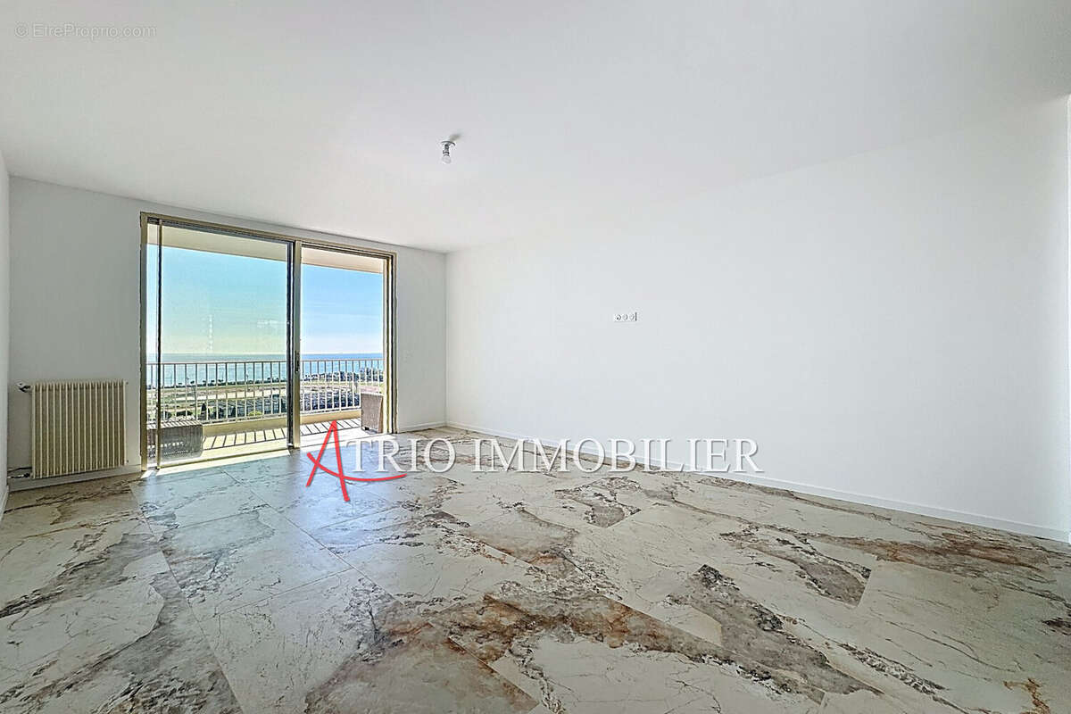Appartement à CAGNES-SUR-MER