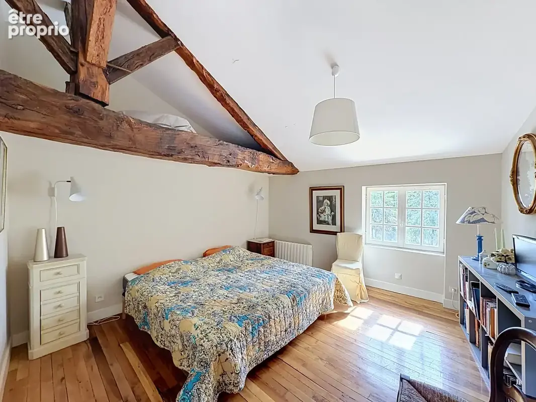 AUX PORTES D'ANGOULEME Belle maison de caractère de 280m2 habitables et sur 4000m2 de terrain clos avec piscin - photo 11