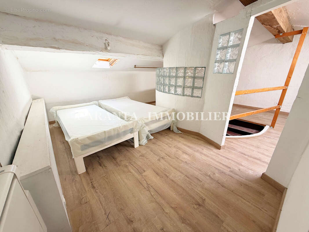 Vente Maison de village 5 pièces plan de la tour avec jardin composée de 2 appartements - photo 13