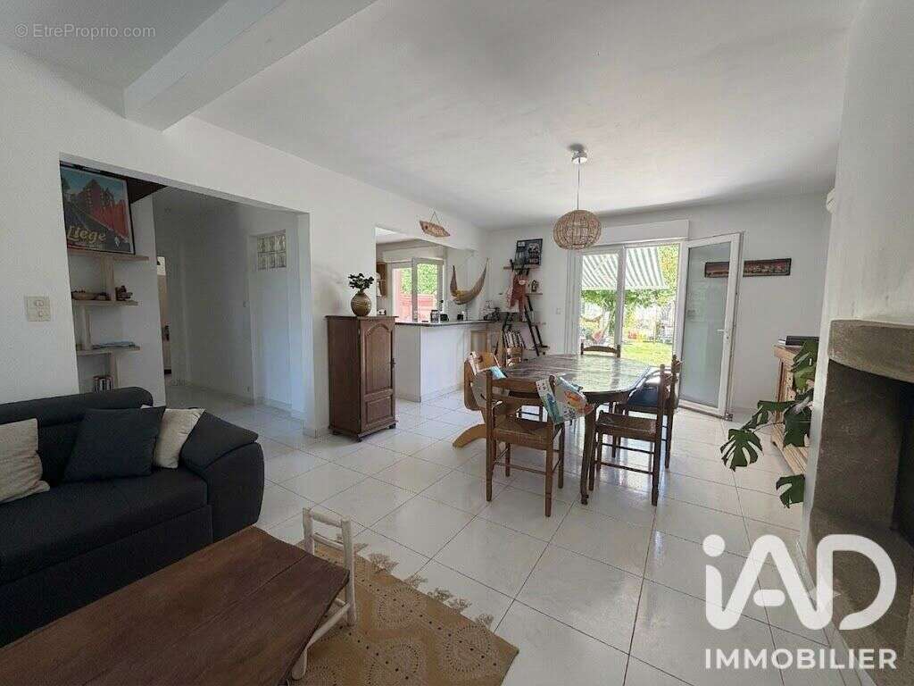Maison 113 m² à Plumeliau  - photo 7