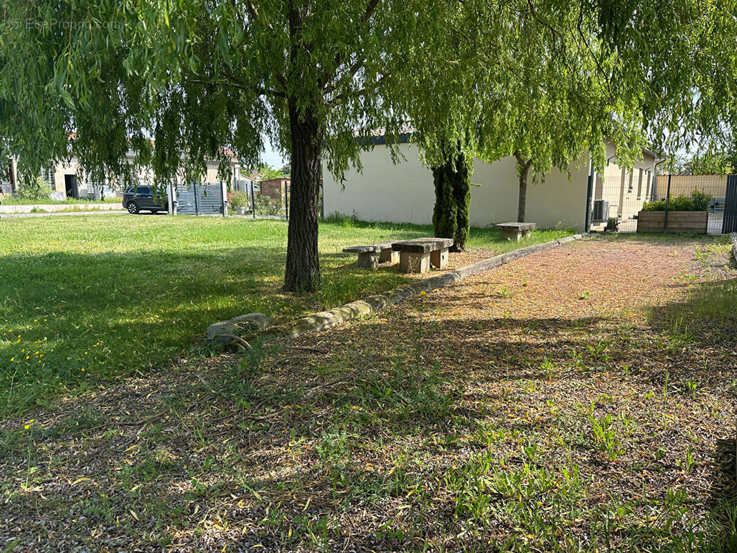 Terrain à ARNAS
