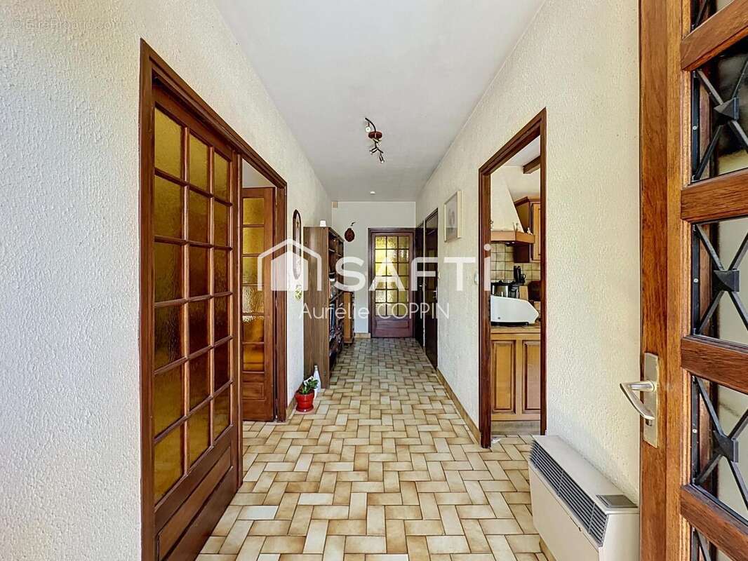 Maison 120 m² à Tignieu-Jameyzieu  - photo 7