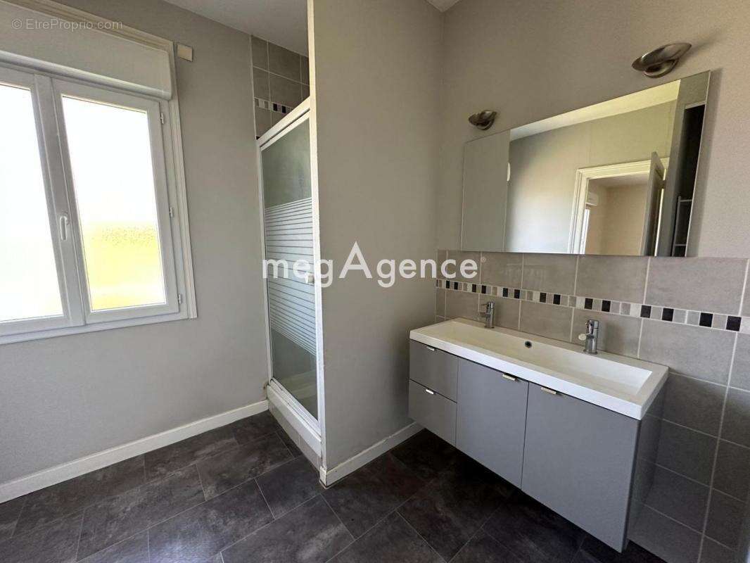 Maison à CHATELLERAULT