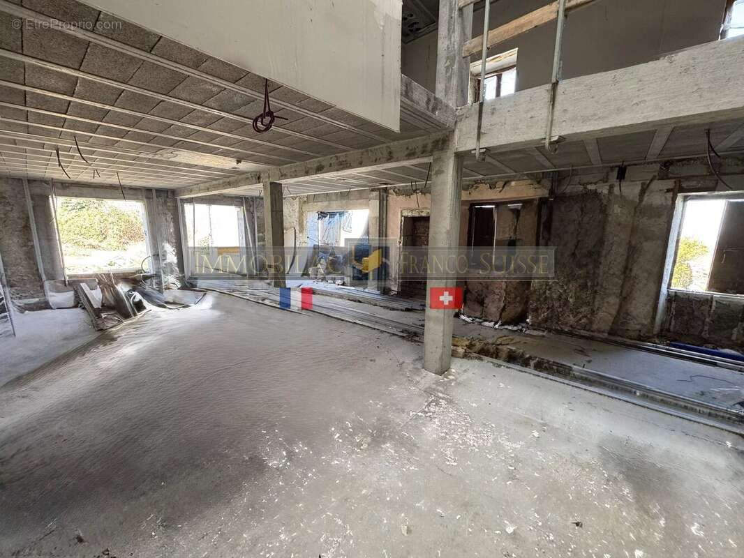 Maison à DINGY-EN-VUACHE