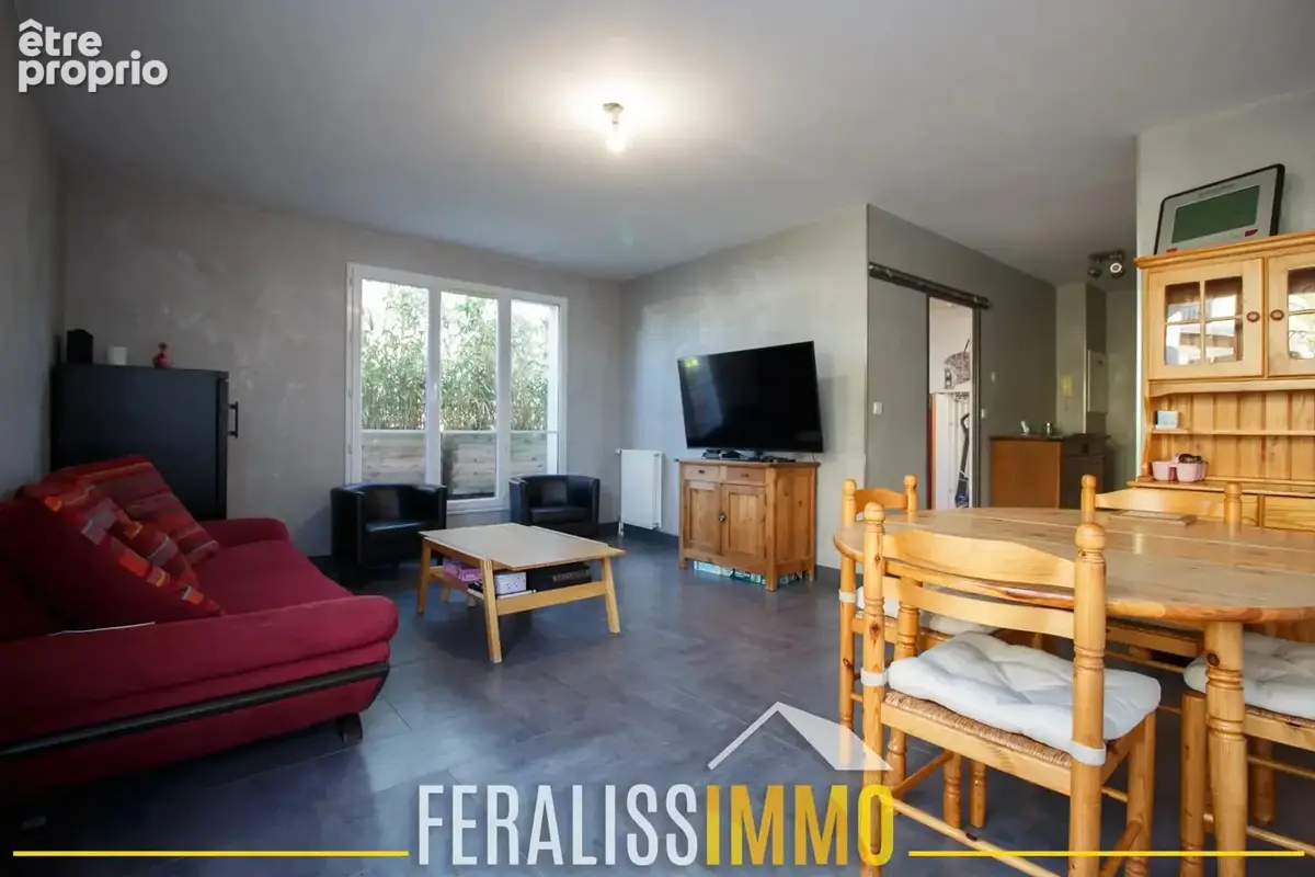 Superbe appartement au dernier étage avec terrasse de 30 m2 - photo 4