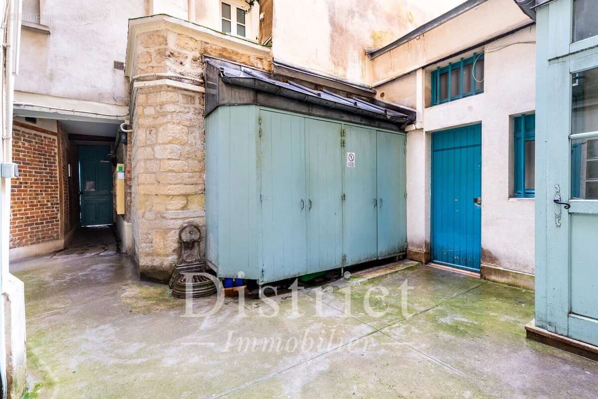 Appartement à PARIS-6E