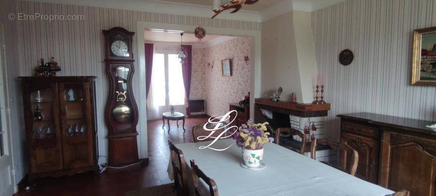 Maison à LA SUZE-SUR-SARTHE