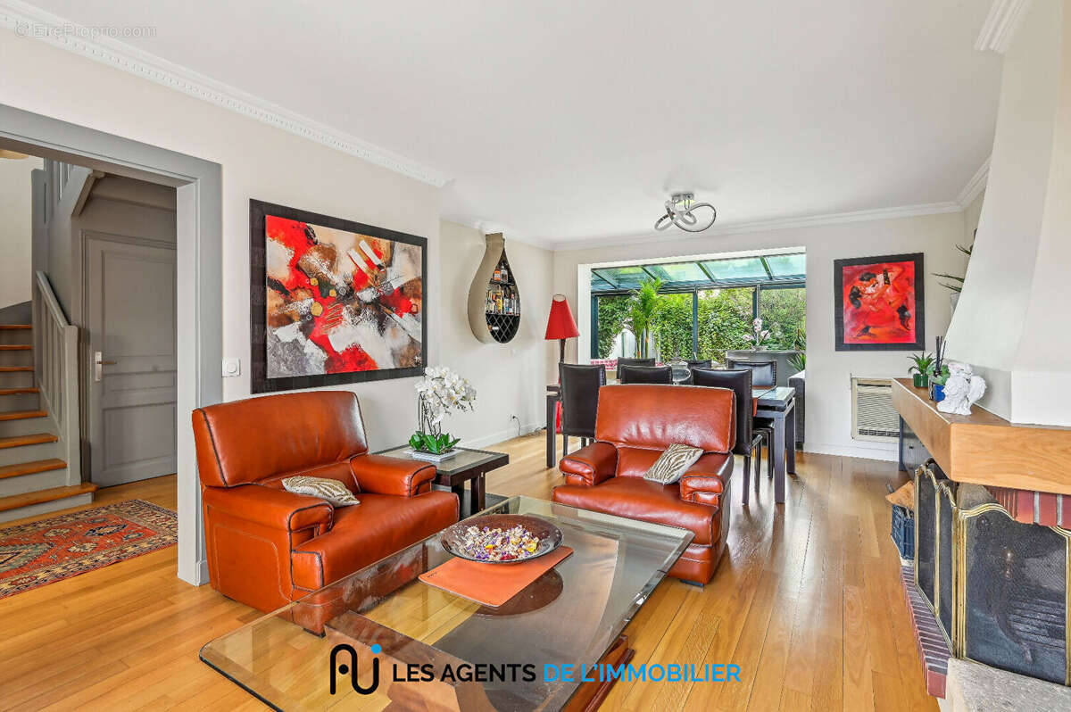 Maison à NANTERRE