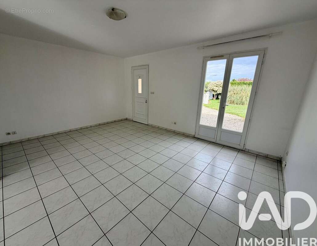 Photo 3 - Maison à BRIE