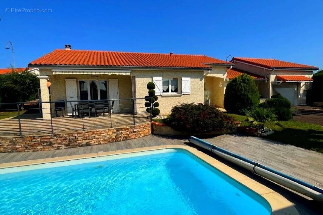 Maison à SAINT-CYPRIEN