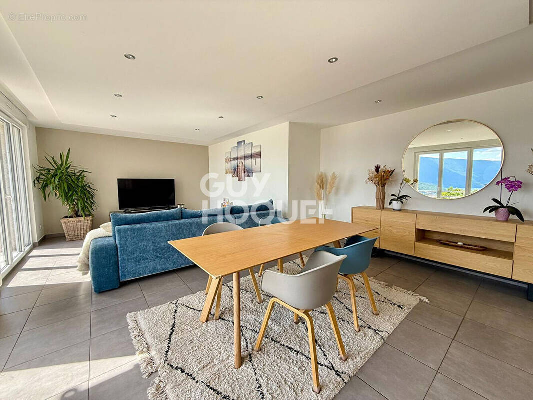 Appartement à GRESY-SUR-AIX