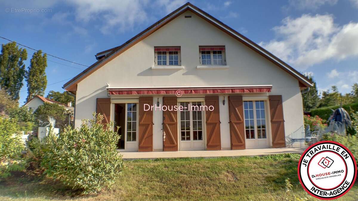Maison à CONCHES-SUR-GONDOIRE