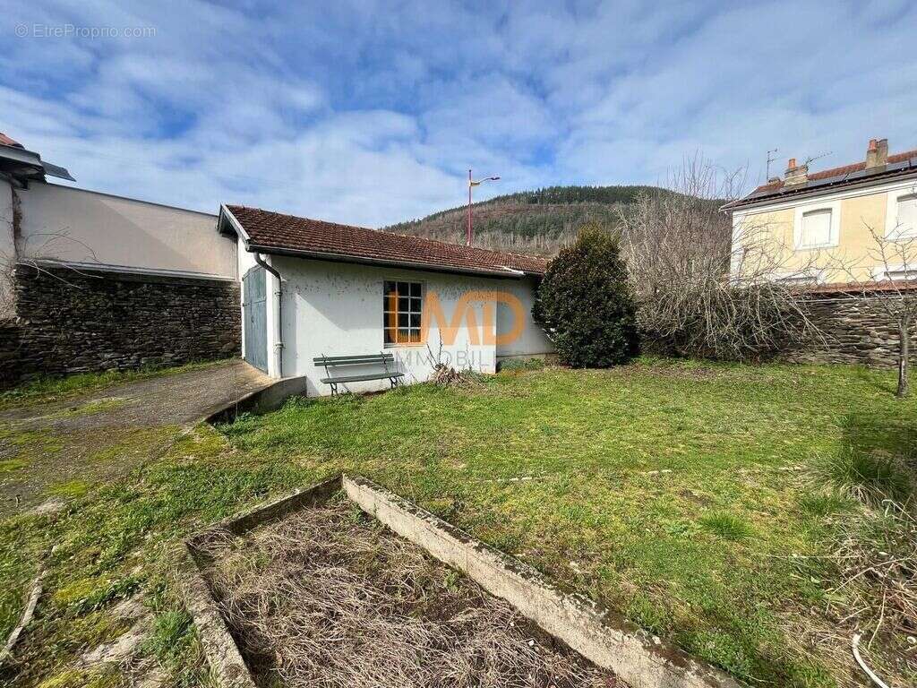 Aveyron grande maison familliale sur terrain clôt - photo 15