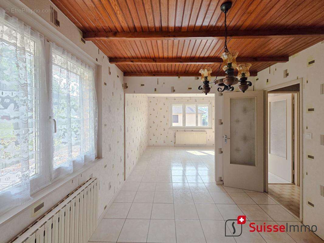 Maison à L&#039;ISLE-SUR-LE-DOUBS